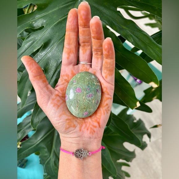 Ruby in Fuchsite from India - Picture 3 of 6